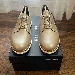 Cole Haan Orginal Grand Plain Oxford, Argento Metallic, size 9.5